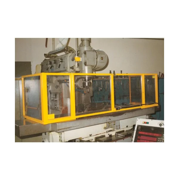 SAFETY GUARD FOR TABLE OF MILLING MACHINE WITH DOUBLE DOOR WITH OPENING FOR VICE (TYPE TAM) OR WITHOUT (TYPE TA) - Repar2