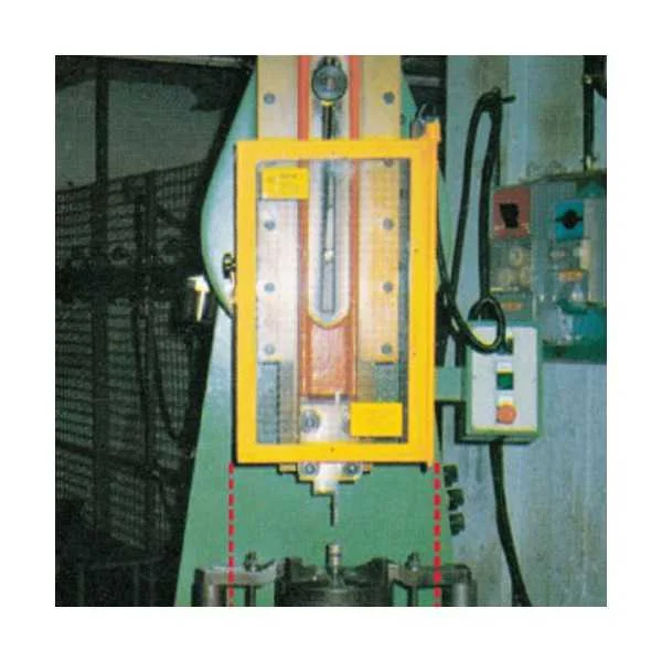 SAFETY GUARD FOR SLOTTING MACHINE WITH SINGLE DOOR AND MICROSWITCH - TYPE ST - Repar2