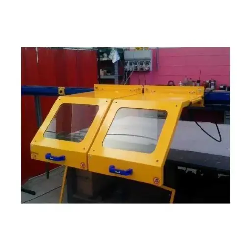 Double sliding safety guard for chuck and saddle of a lathe in polycarbonate or safety glass with microswitch - type SD - Repar2